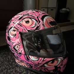 Motorcycle helmet (ICON)