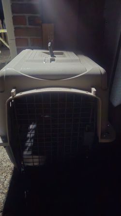 Large dog kennel $15