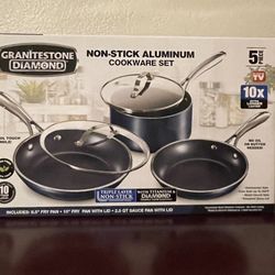 Cookware Set brand New 