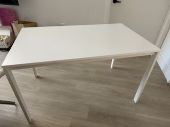 IKEA MELLTORP White Table