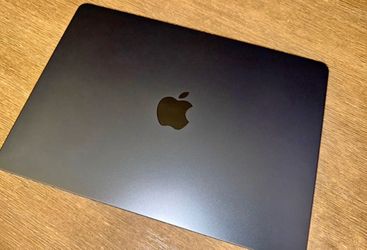 M2 MacBook 2022
