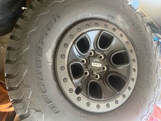 Stock Ford Raptor Beadlock Wheels with Tires