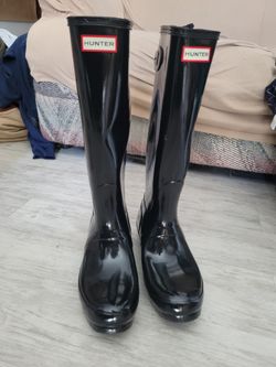 Black Tall Hunter Boots