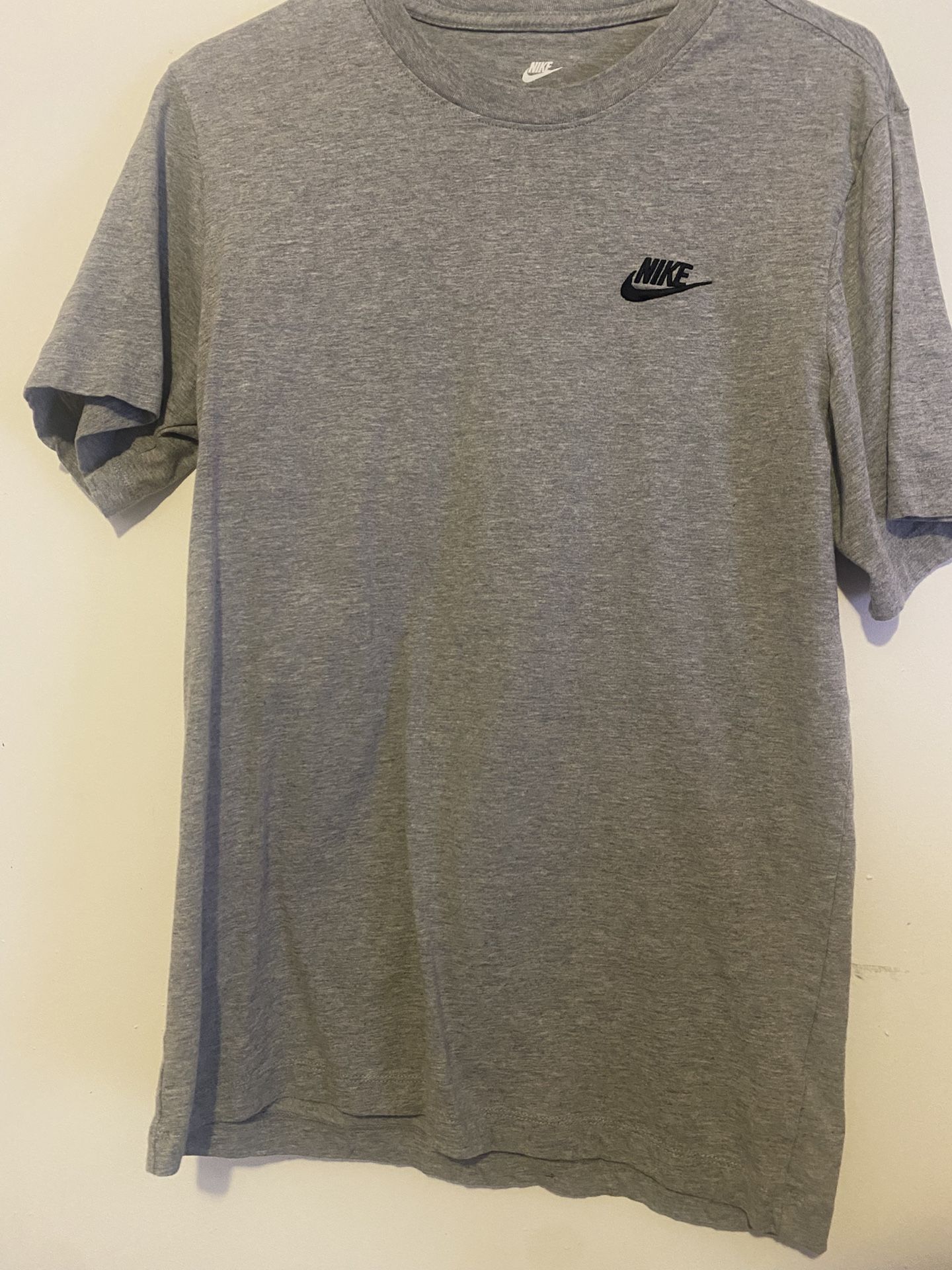 nike tee