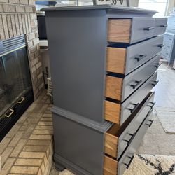 ✨✨BEAUTIFUL GRAY TALL SOLID WOOD 7 DRAWER DRESSER ✨✨