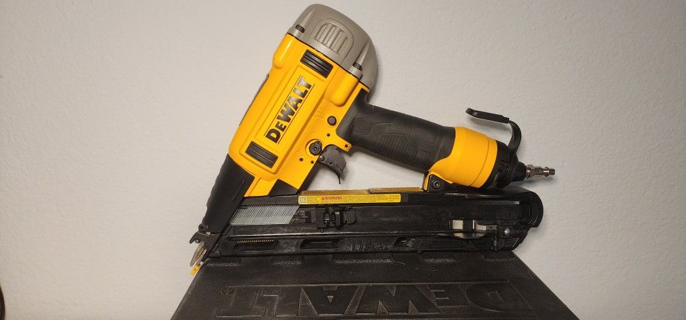 Dewalt Nailer Gun