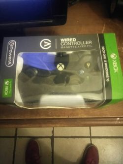 Wired Xbox controller