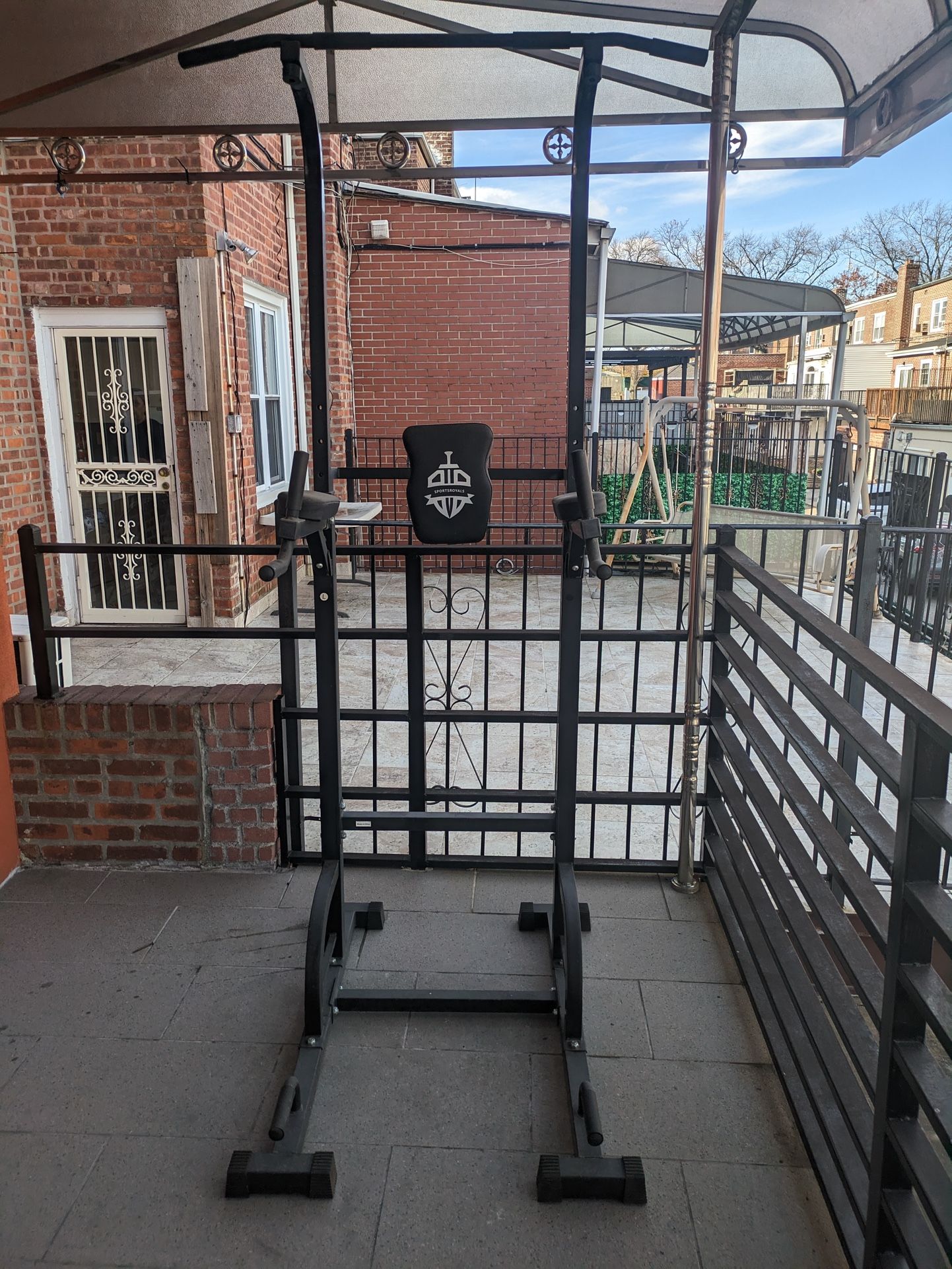 Pull Up Bar Station