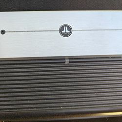 JL Audio 3 Channel Amp For Door Speakers And Subs