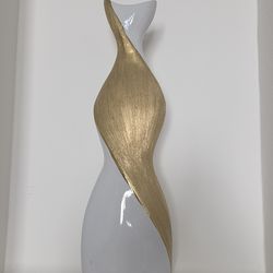 Elegant White and Gold Vase