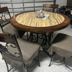 Coffee / Breakfast Nook Table