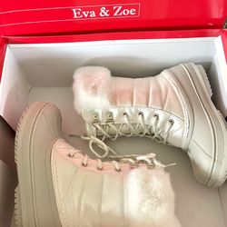 New, Eva & Zoe Child Size 13M Snow boot 