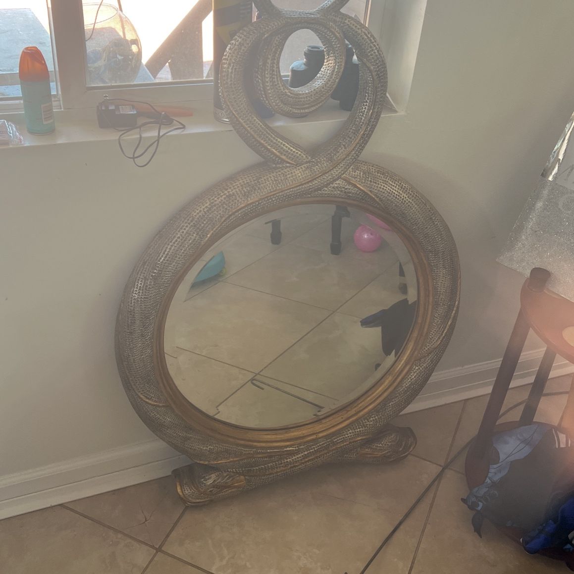 Snake Mirror 