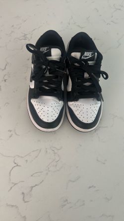 Tennis Nike  # 5 .5