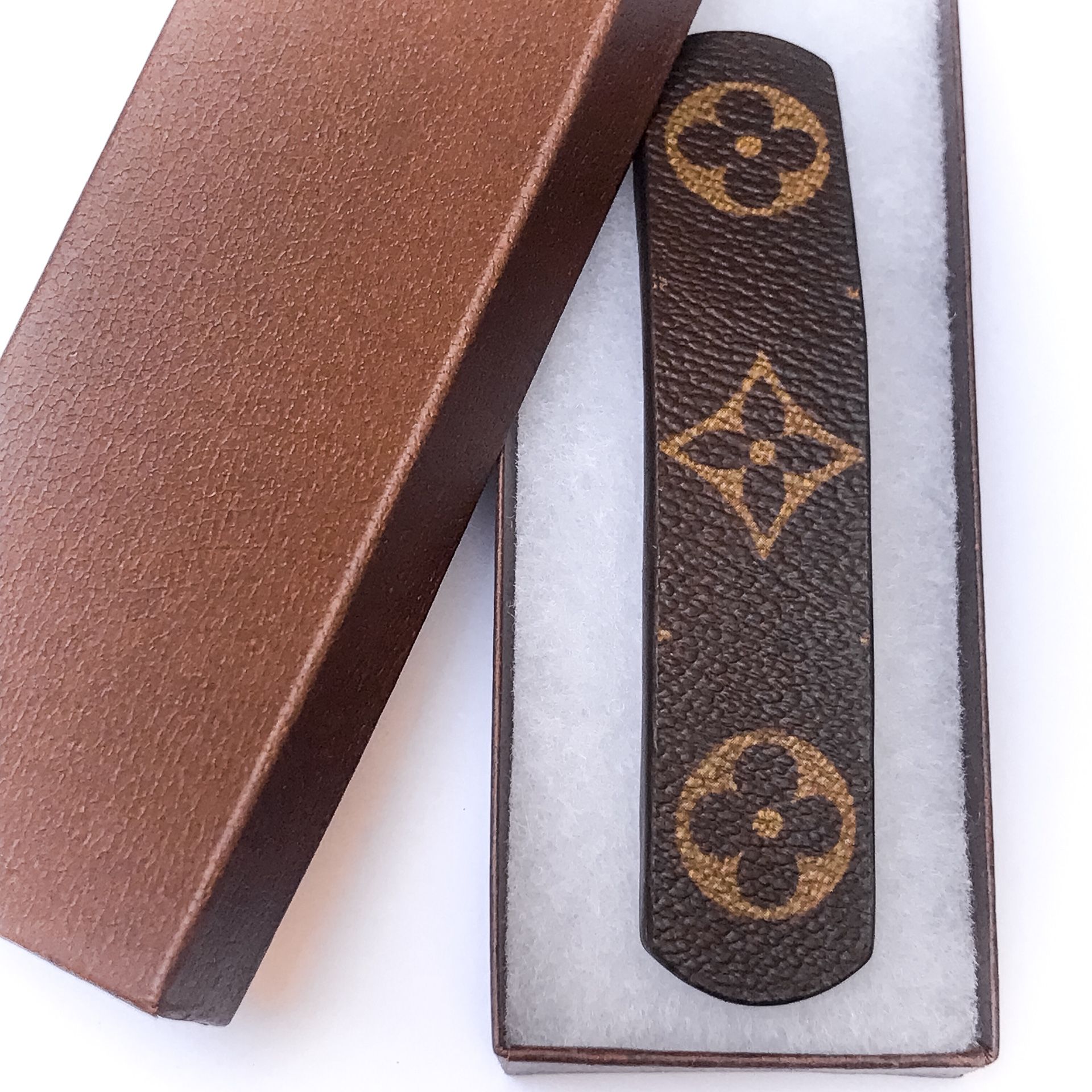 Handmade Authentic Louis Vuitton Monogram Canvas Barrette Hair Clip for  Sale in West Hollywood, CA - OfferUp