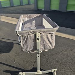 Used baby crib