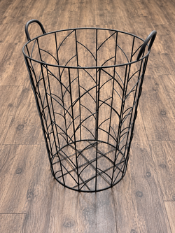 Black Metal Wire Laundry Hamper / Basket