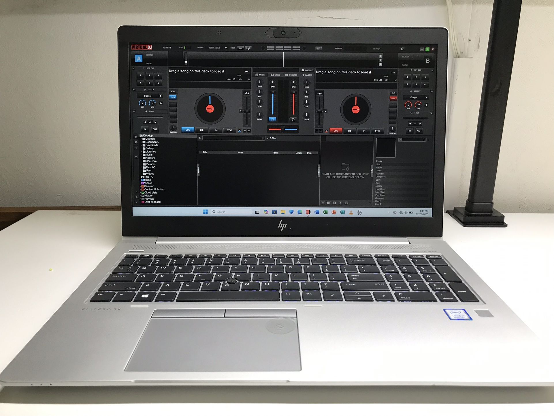 **HP EliteBook 850 G5 Core i7 Laptop w/Microsoft Office** *Great for Office work , Djs or Students * *Windows 11 Full Activate **Price $250**