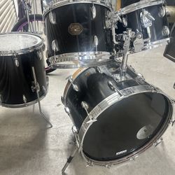 Vintage Gretsch Drum set