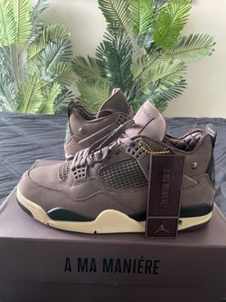 Size 10 A MA MANIÉRE X JORDAN 4 RETRO 'VIOLET ORE'
