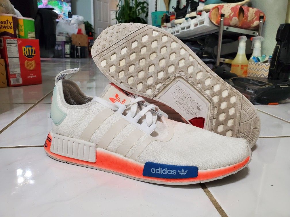 adidas gazelle silver green womens Adidas NMD CS2 Primeknit Boost Core Black Wonder Pink main image 0