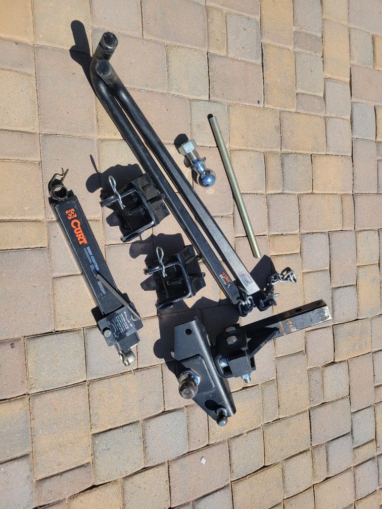 Curt Anti-sway Load Leveling Weight Distribution Tow Hitch