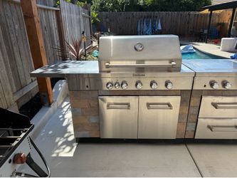 Kitchen aid BBQ island