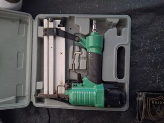 Nail gun