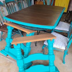 COUNTRY TABLE AND 7 CHAIRS: Ready To Pick Up 