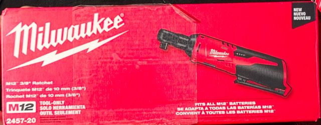 Milwaukee m12 3/8 ratchet