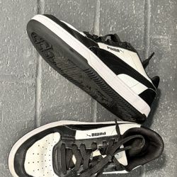 Boys Puma Shoes Size 4.5