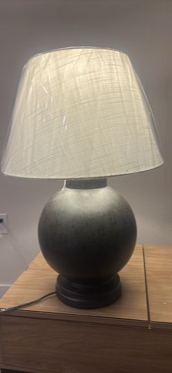 Lámpara Nueva Hermosa Color Gris