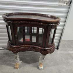 kidney-shaped curio cabinet With Serving Tray