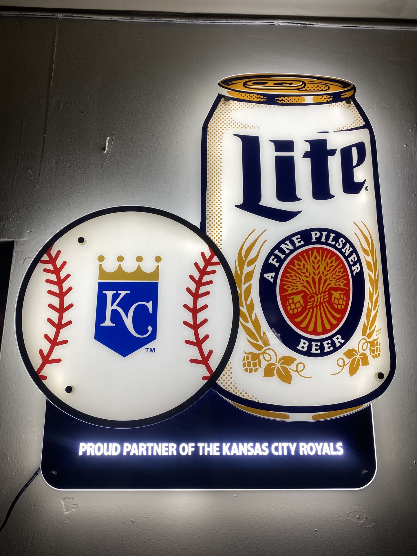 Miller Lite Kansas City Royals Light Up Beer Sign