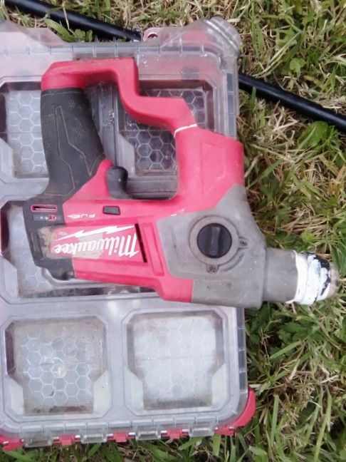 Milwaukee Roto- Hammer Drill