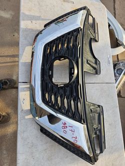 Nissan rogue grille Oem