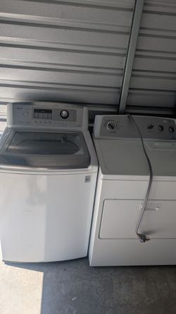 Maytag washer and dryer set 300$