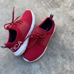 Nautica Size 1 Boys shoe