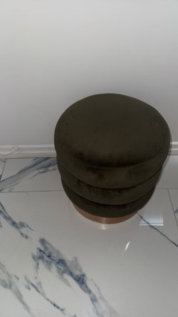 Round stool