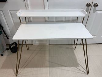 White computer Desk/Vanity
