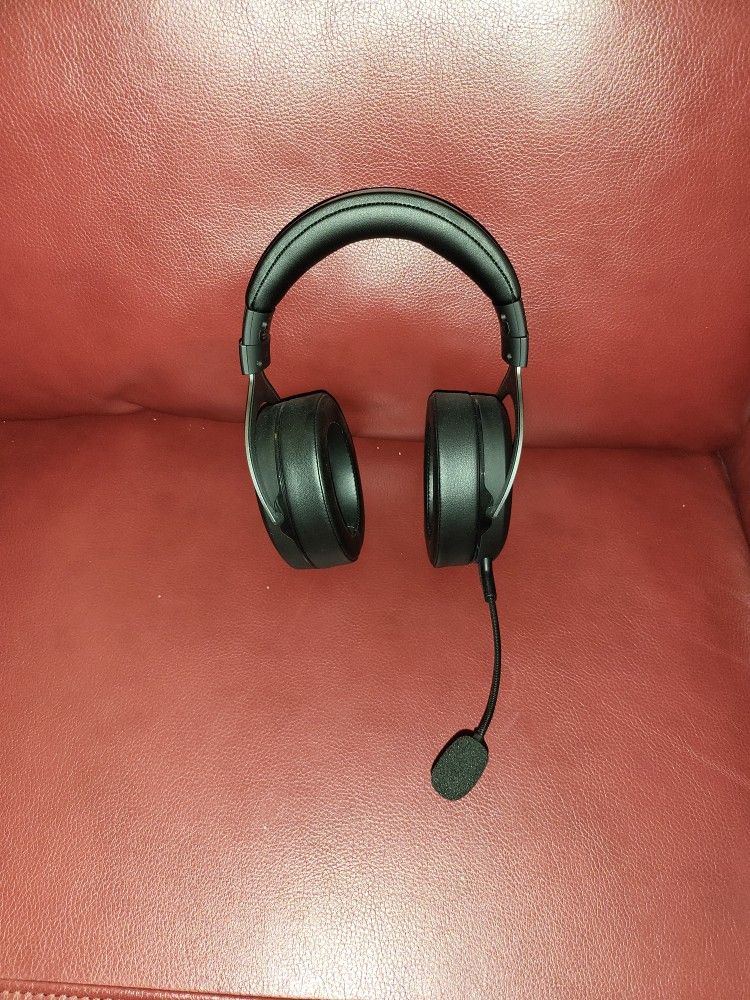 Corsair HS75XB Headphones With Mic - Opened But Like New - Dolby Atmos Supported Without A New License