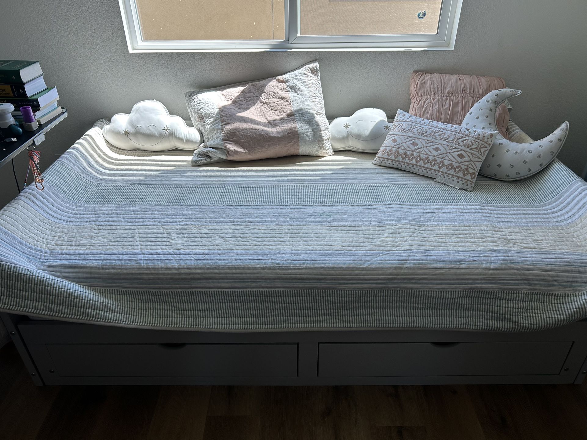 King Pull Out Sofa Bed