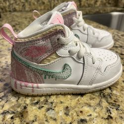 7c Pink Nikes 6c Black Toddler Nikes 