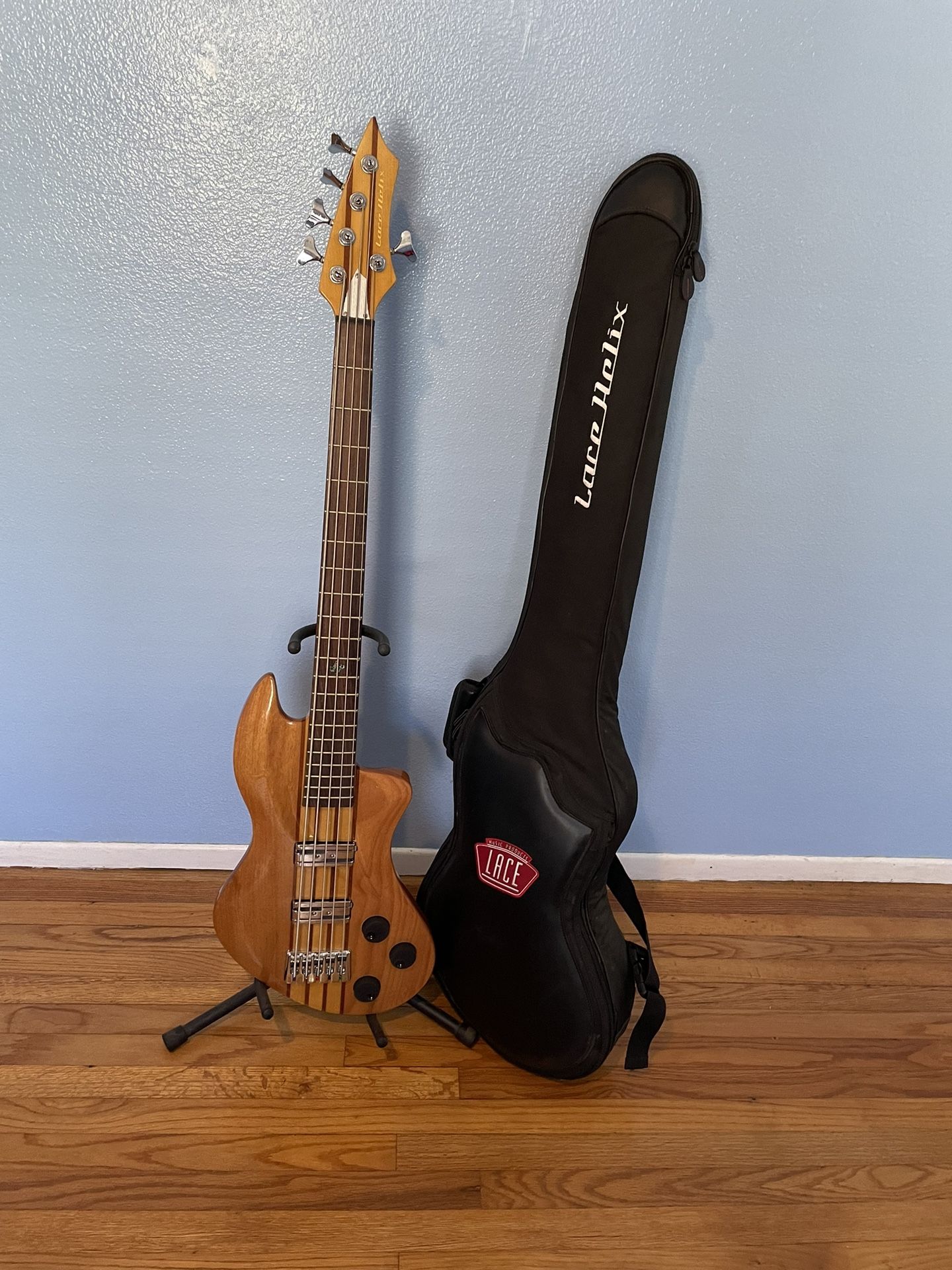 Lace Helix Five String Bass