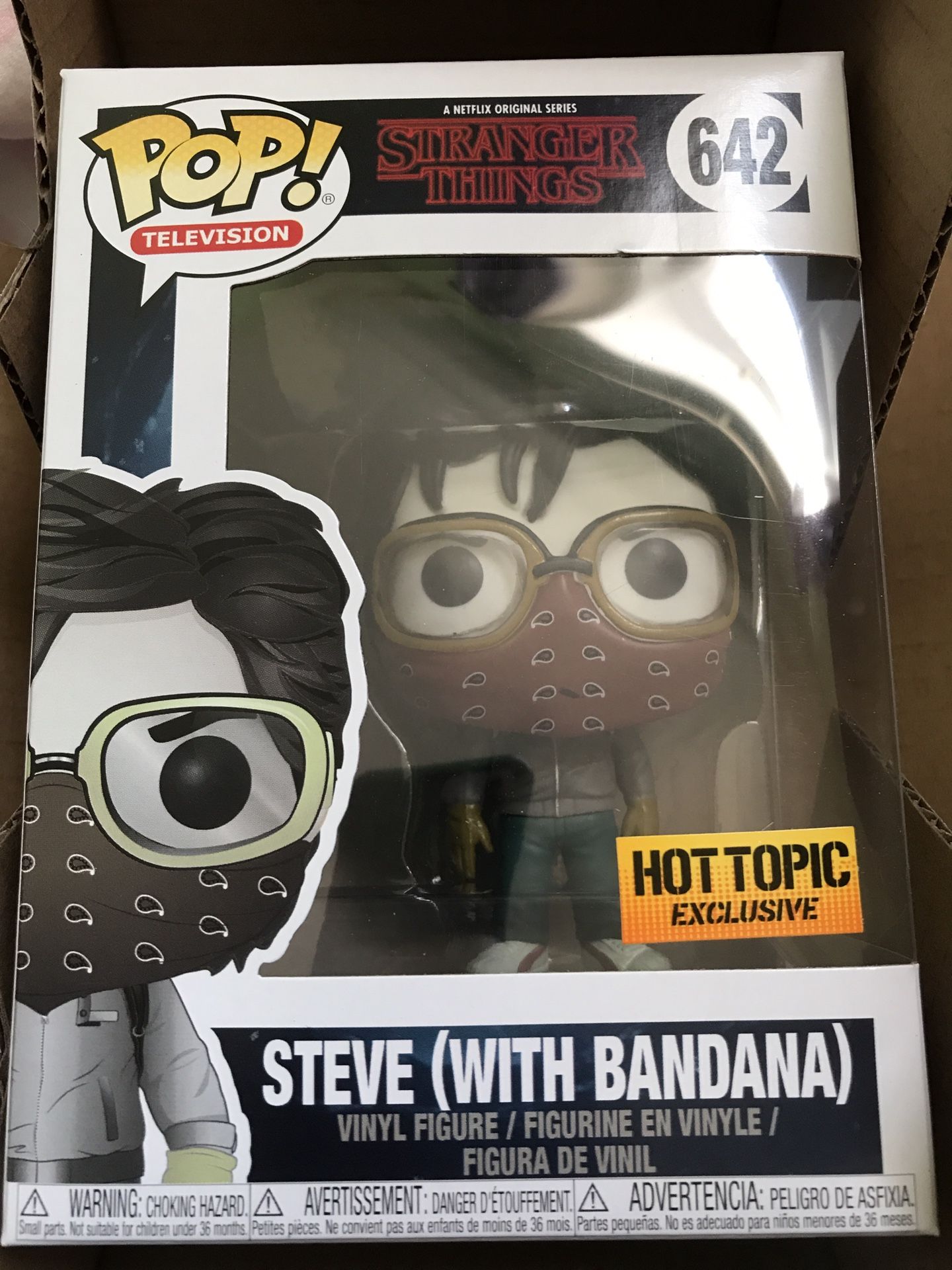 Funko pop exclusive stranger things Steve with bandana