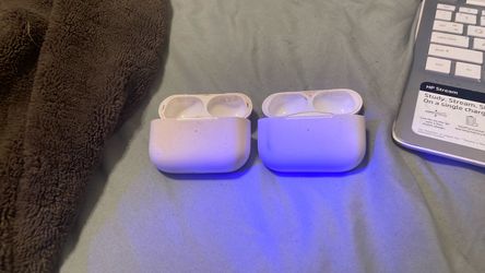 Apple AirPods Pro Charging Cases (2)