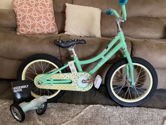Girls Raleigh bike