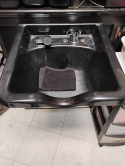 Black ceramic shampoo bowl