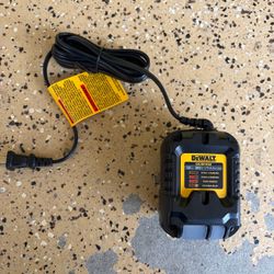 DEWALT Charger