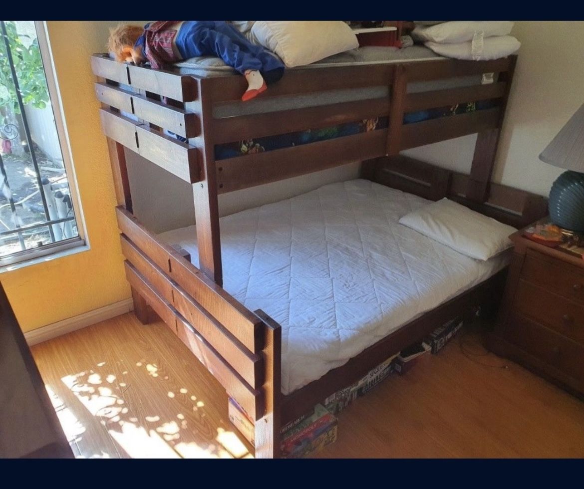 Solid Wood Bunk bed